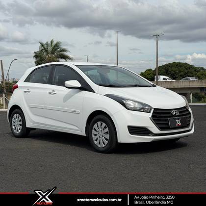 HYUNDAI HB20 1.0 COMFORT 12V FLEX 4P MANUAL HYUNDAI HB20 1.0 COMFORT 12V FLEX 4P MANUAL